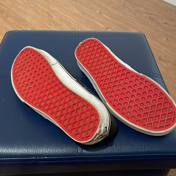 Hello Kitty Vans size 6.5 - Picture 5 of 5